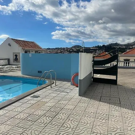 בית הארחה Valhalla Panorama פונשל