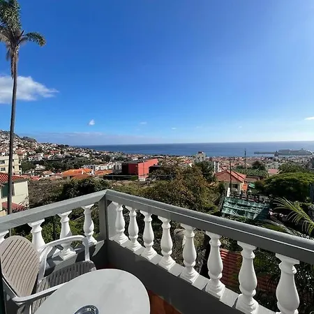 Valhalla Panorama בית הארחה פונשל