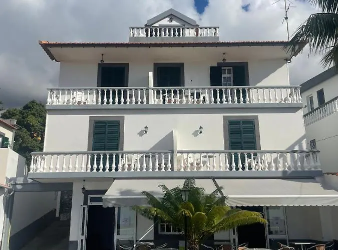 Residencial Pina Guest house